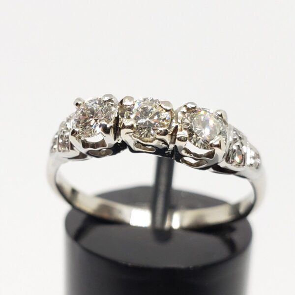 18k White Gold Past Present Future Diamond Engagement Three 3 Stone Wedding Ring - Image 3