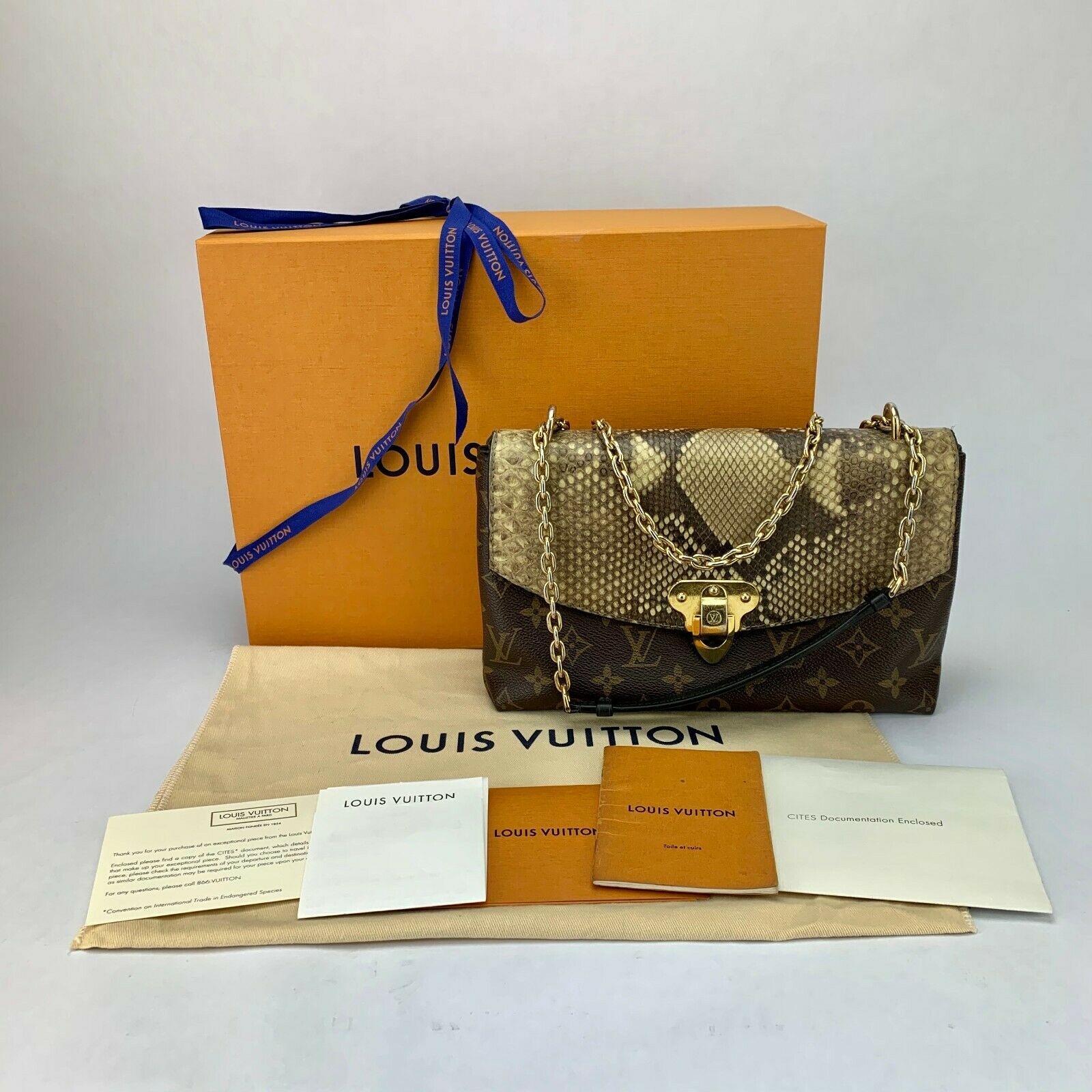 Nécessaire Louis Vuitton 
