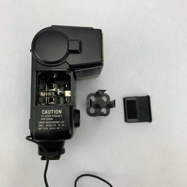 Minolta Auto Electroflash 28 Flash w/ Owners Manual - Image 5