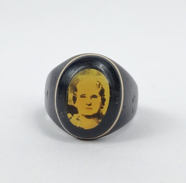 Vintage Prison Mourning Sentimental Black Celluloid Picture Portrait Ring 6'' - Image 7