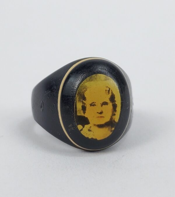 Vintage Prison Mourning Sentimental Black Celluloid Picture Portrait Ring 6'' - Image 8