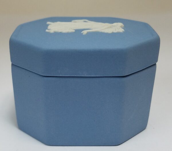 Wedgwood Trinket Box Made in England Hallmark KD - Image 9