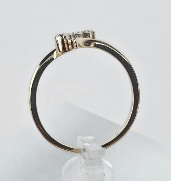 10k Two Tone White Yellow Gold Diamond Crossover Style Curved Swirl Ring 5'' - Image 6
