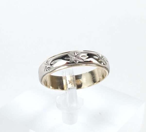 14k Multi-Tone Gold Engraved Star Starburst Wedding Style Band Ring 7'' - Image 3