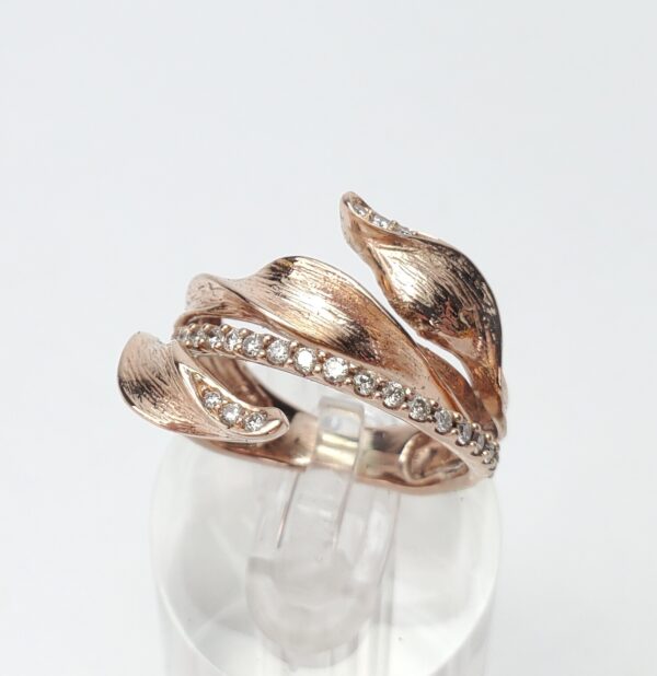 14k Rose Gold .38ctw Diamond Textured Leaf Roman Style Band Ring 6.75'' - Image 7
