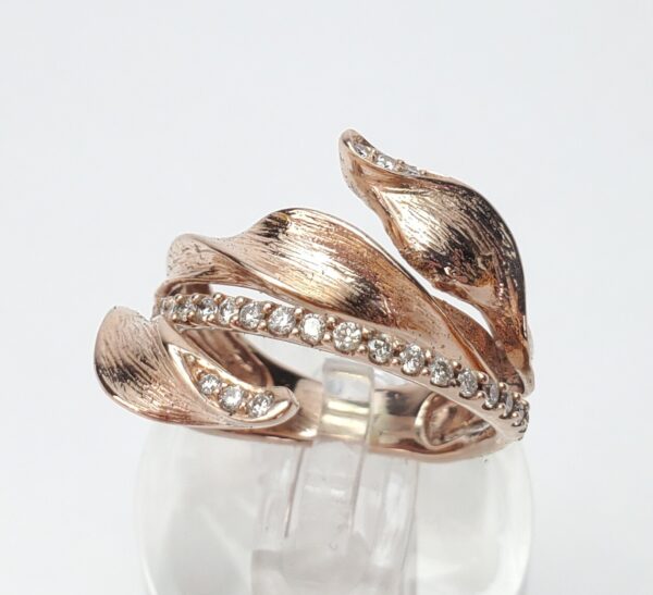 14k Rose Gold .38ctw Diamond Textured Leaf Roman Style Band Ring 6.75''