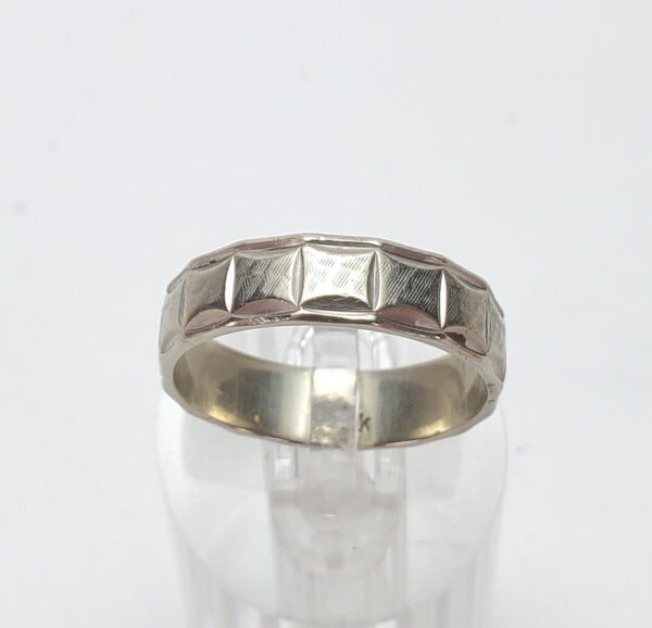 14k White Gold Vintage 5.75mm Squared Textured Mens Band Ring 11.25'' - Image 3