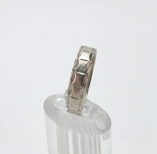 14k White Gold Vintage 5.75mm Squared Textured Mens Band Ring 11.25'' - Image 5
