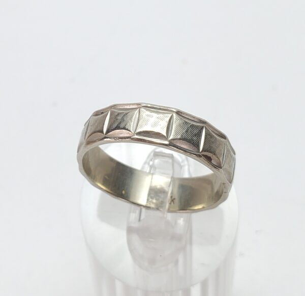 14k White Gold Vintage 5.75mm Squared Textured Mens Band Ring 11.25''