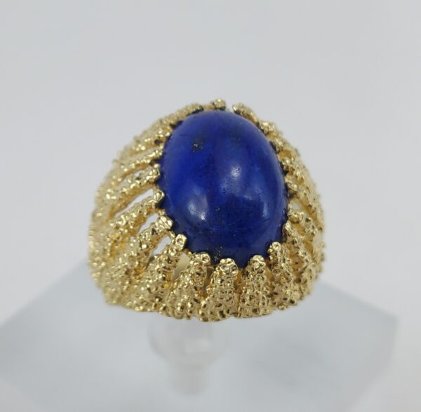 18k Yellow Gold 4.25c Lapis Lazuli Cabochon Solitaire Textured Cocktail Ring ... - Image 4