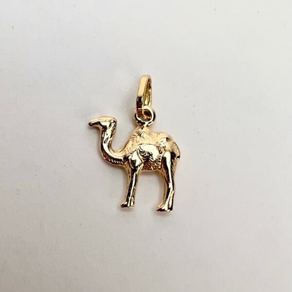 18k Yellow Gold Dromedary Camel Charm Drop Pendant 1''
