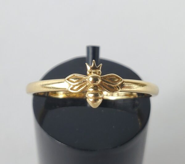 Monica Rich Kossann Queen Bee 18k Yellow Gold Posey Dainty Stackable Ring 7.25'' - Image 3