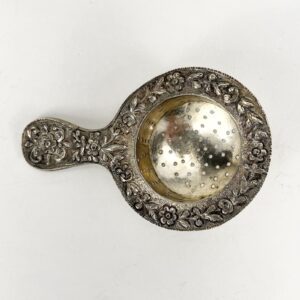 Vintage Sterling Silver Ornate Floral Tea Strainer Infuser 48.8grams
