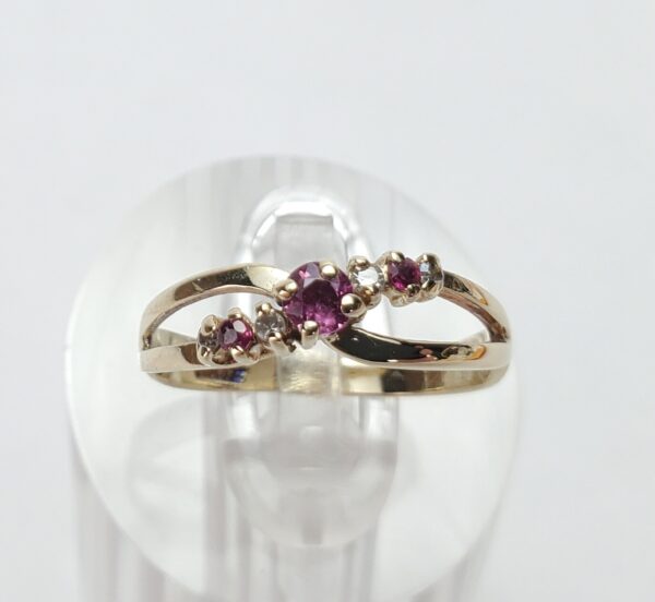 10k Yellow Gold .19ctw Natural Diamond Pink Sapphire Ruby Band Ring 5.5'' - Image 3