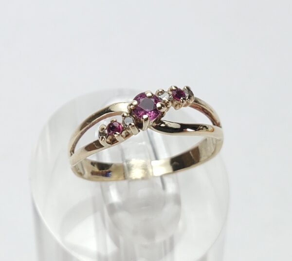 10k Yellow Gold .19ctw Natural Diamond Pink Sapphire Ruby Band Ring 5.5'' - Image 5