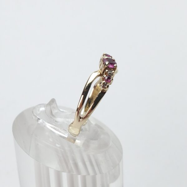 10k Yellow Gold .19ctw Natural Diamond Pink Sapphire Ruby Band Ring 5.5'' - Image 6