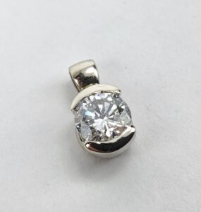 14k White Gold .60ct LD Natural Round Brilliant Diamond Solitaire Drop Pendant