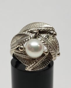 14k White Gold 7mm Pearl Leaf Plant Palm Leaves Nature Ring Hallmark Happiness