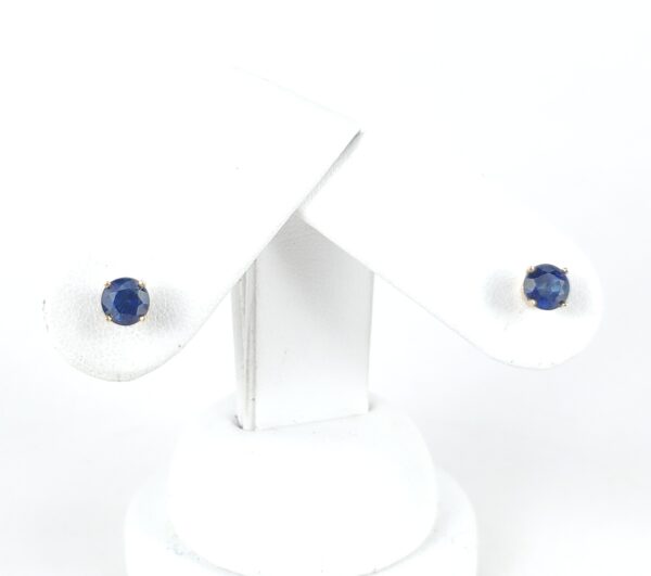 14k Yellow Gold 1.30ctw Round Brilliant Natural Blue Sapphire Stud Earrings - Image 4