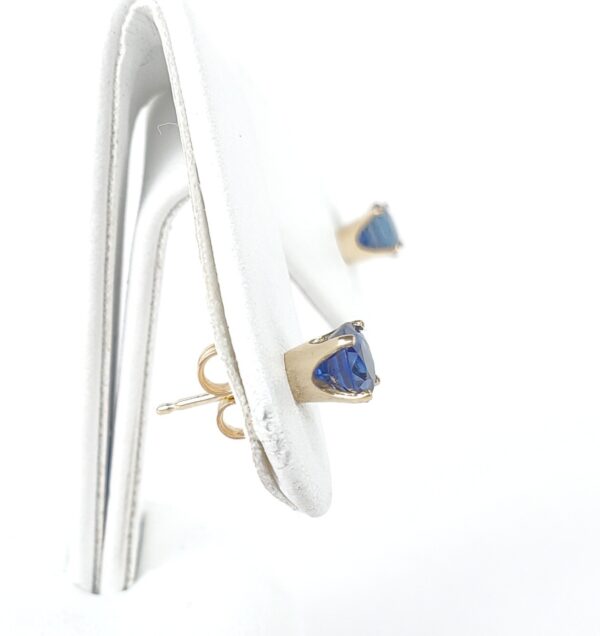14k Yellow Gold 1.30ctw Round Brilliant Natural Blue Sapphire Stud Earrings - Image 6