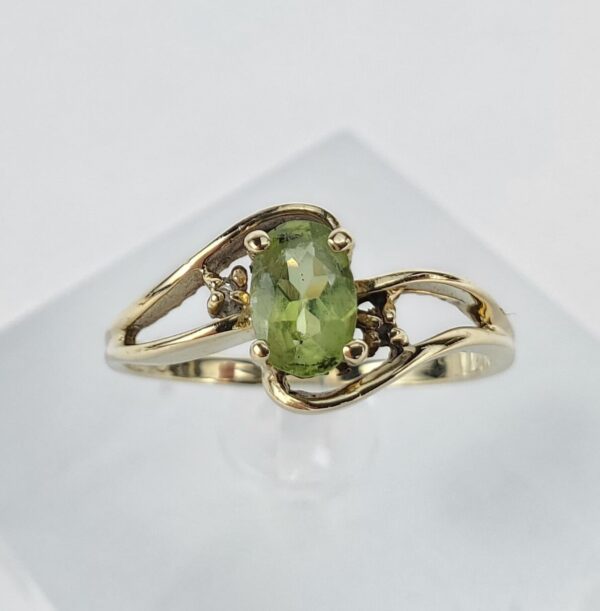 14k Yellow Gold .50ctw Oval Cut Peridot Diamond Promise Ring Band Ring 6.5'' - Image 3