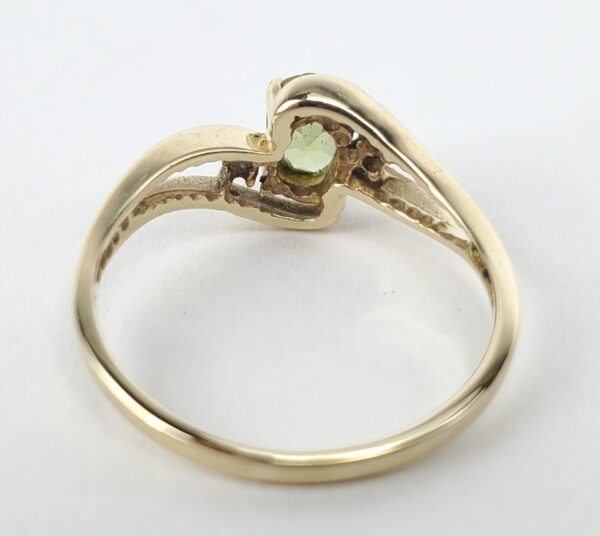 14k Yellow Gold .50ctw Oval Cut Peridot Diamond Promise Ring Band Ring 6.5'' - Image 8