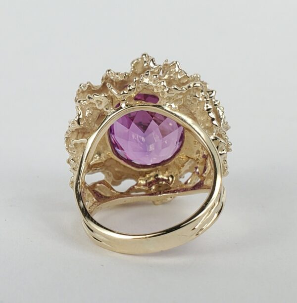 14k Yellow Gold Lab Grown Color Change Sapphire Solitaire Coral Cocktail Ring - Image 8