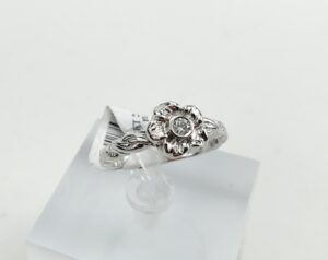 18k White Gold Natural Diamond Flower Braid Vine Ring ZDNY 6.25'' Sizable