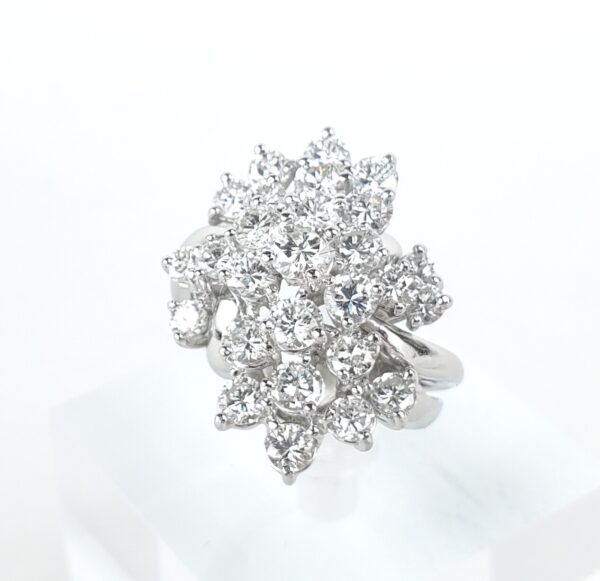 900 Platinum 3.64ct Round Diamond Large Cluster Ladies Cocktail Ring 4.25'' - Image 5