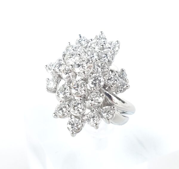 900 Platinum 3.64ct Round Diamond Large Cluster Ladies Cocktail Ring 4.25''
