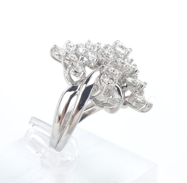 900 Platinum 3.64ct Round Diamond Large Cluster Ladies Cocktail Ring 4.25'' - Image 9