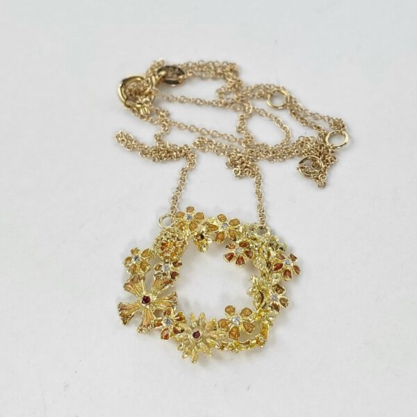 Alberian & Aulde 18k Yellow Gold Enamel Flower Reed Circle Pendant Necklace - Image 7