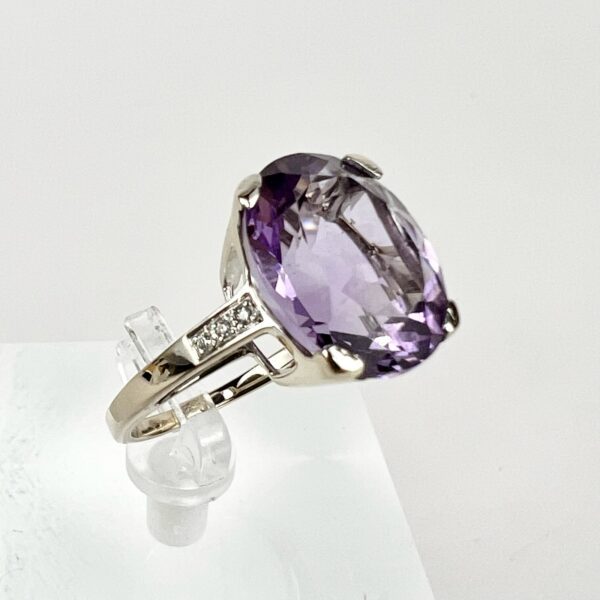 Mauboussin 18k White Gold "My Lovely Babe" Amethyst & Diamond Ring 6'' - Image 3