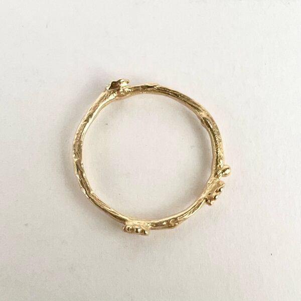 Sofia Kaman 14k Yellow Gold 3 Diamond Daisy Twig Texture Stacking Ring 7'' - Image 9