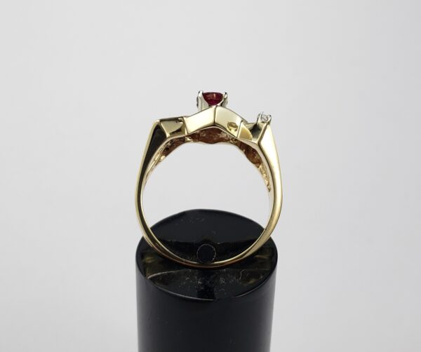 14k Yellow Gold Unique Modern .62ctw Natural Ruby Diamond Split Shank Ring - Image 6