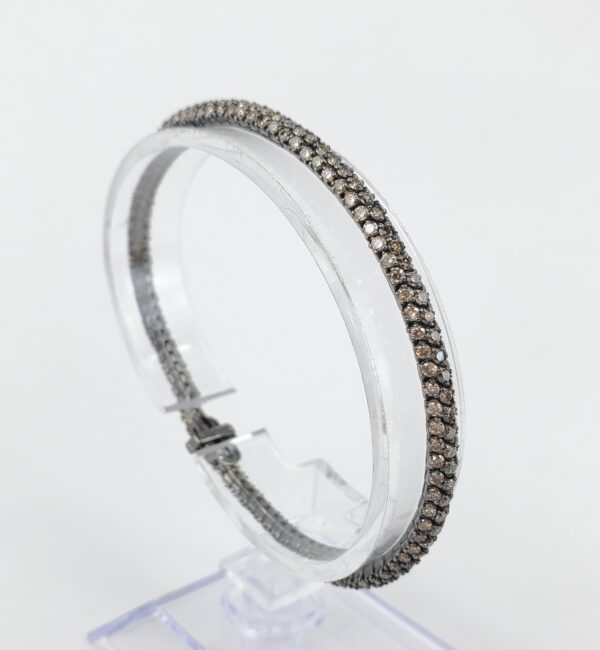 Yvel 18k White Gold Black Rhodium 5.40ct 3-Row Diamond Tennis Bracelet 7'' - Image 7