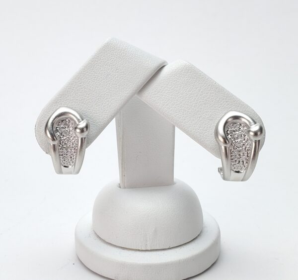 14k White Gold Sandblasted Matte Texture Diamond Leverback Omega Earrings 3/4'' - Image 4