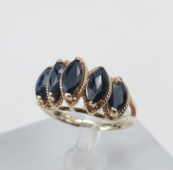 14k Yellow Gold 1.30ctw Natural Blue Sapphire 5 Stone Cocktail Band Ring 4.75' - Image 4