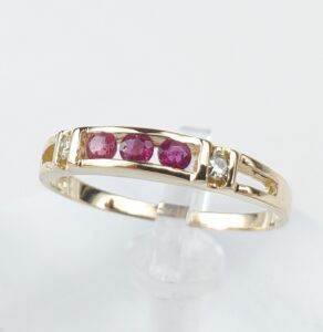 14k Yellow Gold .19c Ruby Diamond Channel Set Band Ring