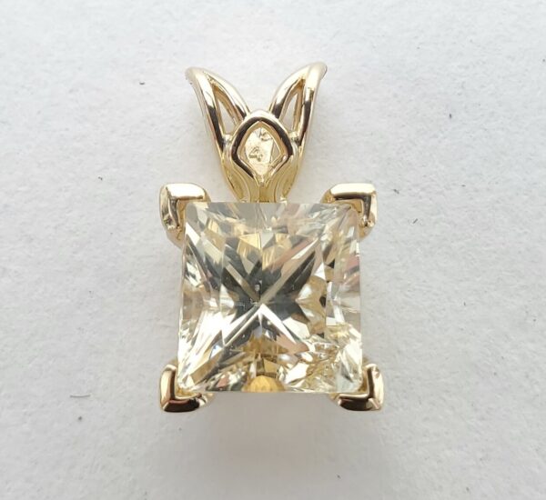 14k Yellow Gold 2.75ctw Yellow Labradorite Solitaire Charm Drop Pendant - Image 3