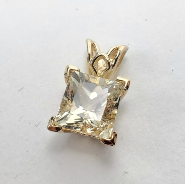 14k Yellow Gold 2.75ctw Yellow Labradorite Solitaire Charm Drop Pendant - Image 4
