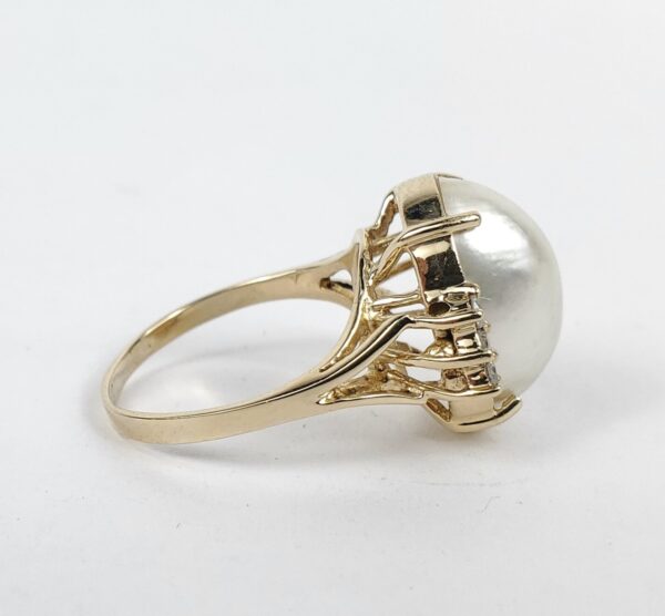 14k Yellow Gold Oval Mabe Pearl Natural Diamond Cocktail Ring 7.75'' - Image 5