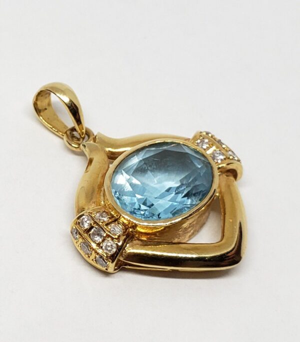 18k 750 Yellow Gold 4.00ct Blue Topaz Diamond Drop Charm Pendant - Image 3