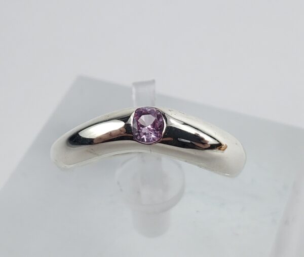 925 Sterling Silver .17ctw Pink Sapphire Twisted Solitaire Band Ring 5'' - Image 4