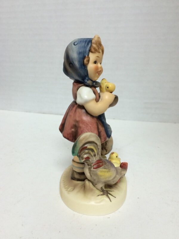 Hummel Goebel Figurine "Feeding Time" - Image 3
