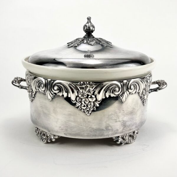 Reed & Barton King Francis Silver Plate Casserole Dish - Image 3