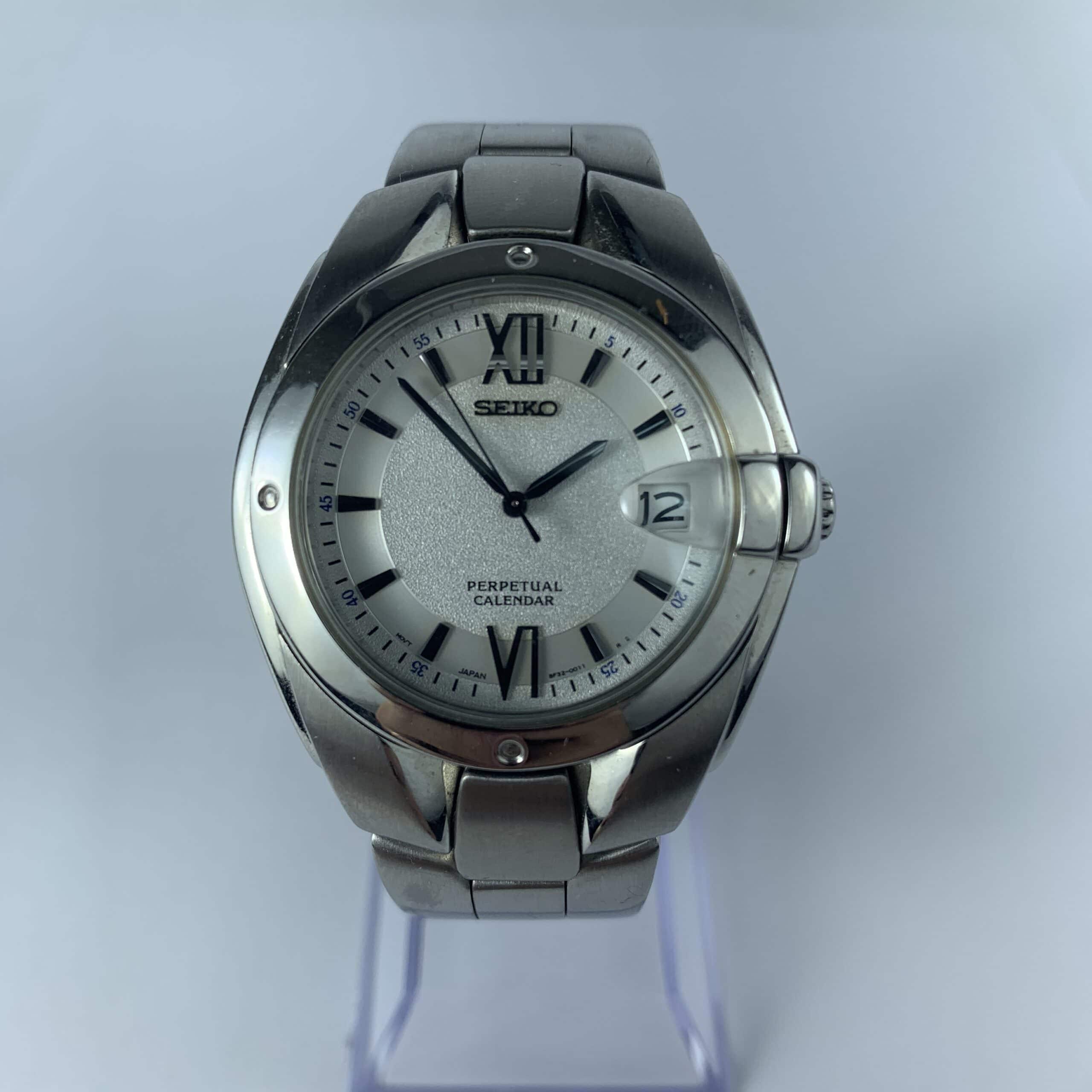 Seiko Perpetual Calendar 8F32-0011 with Box and Papers | Barry's Pawn and  Jewelry