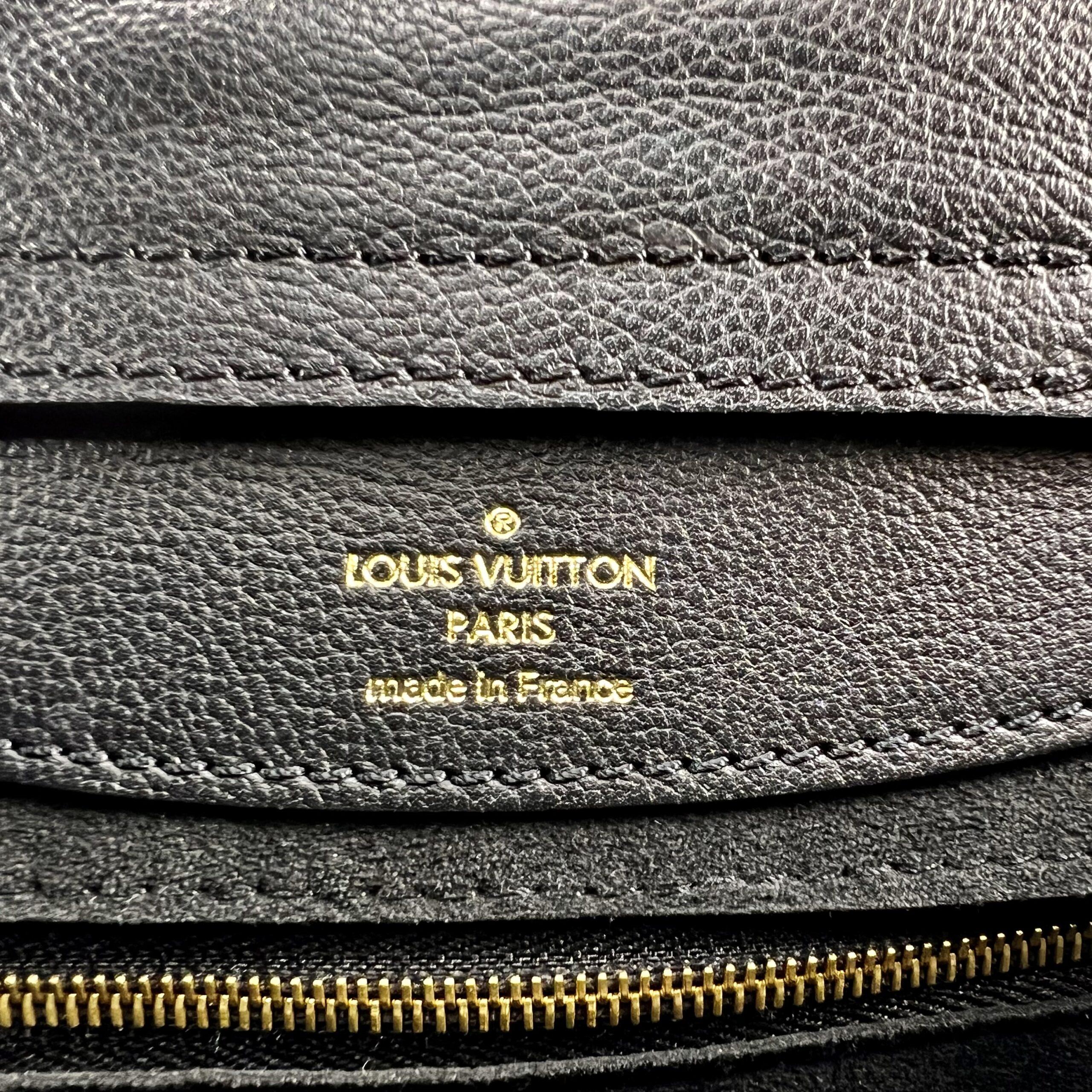 LOUIS VUITTON Monogram Cuir Plume Ecume Very Chain Bag Black